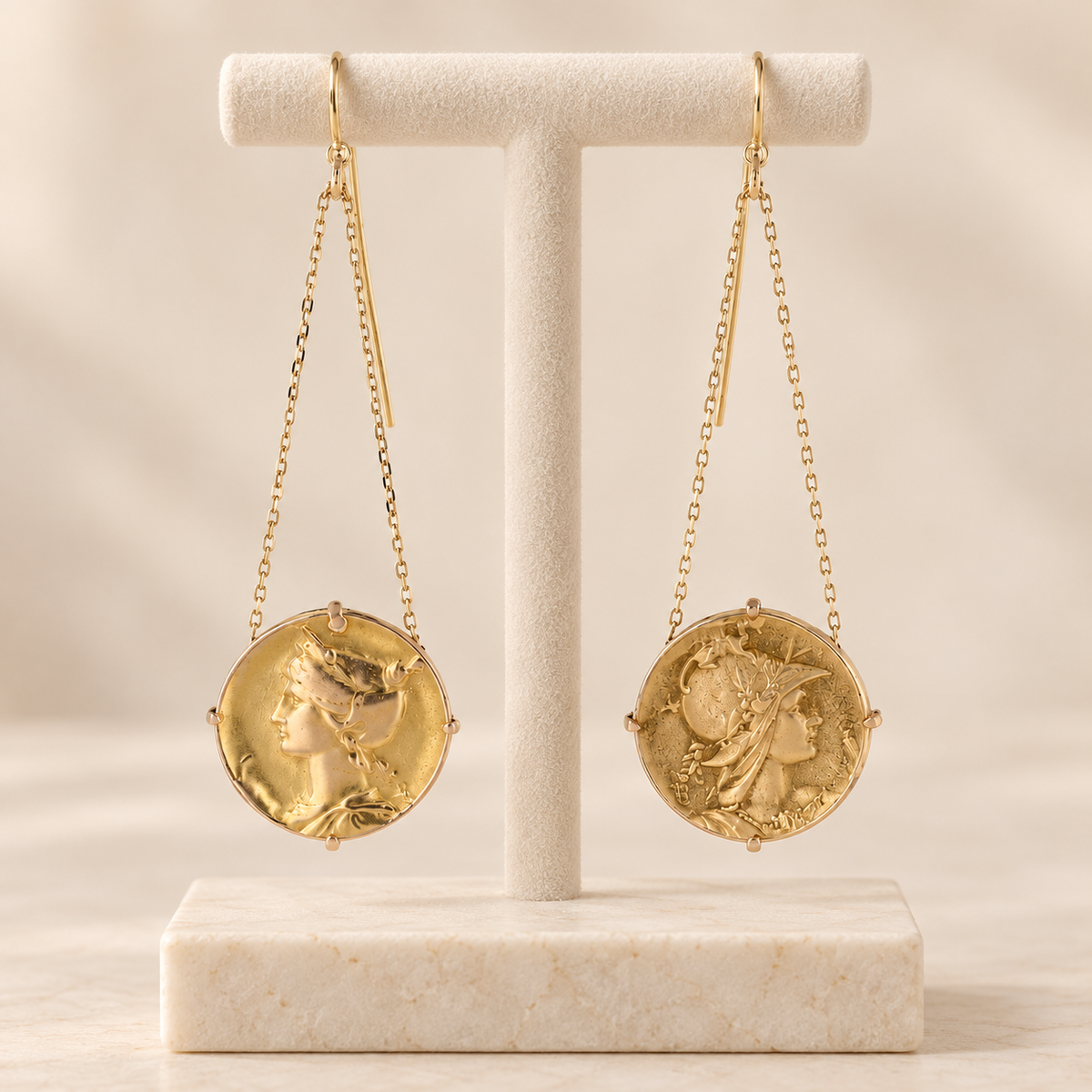 Boucles d’oreilles pendantes à pièces rondes et chaînes en Or jaune