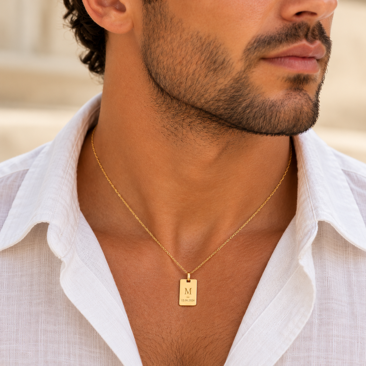 Pendentif rond doré à lettre arabe