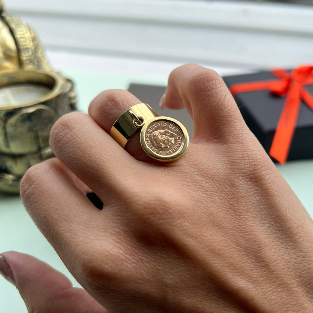 Bague Breloque avec une Louis d'Or anneau plein 18k/22K