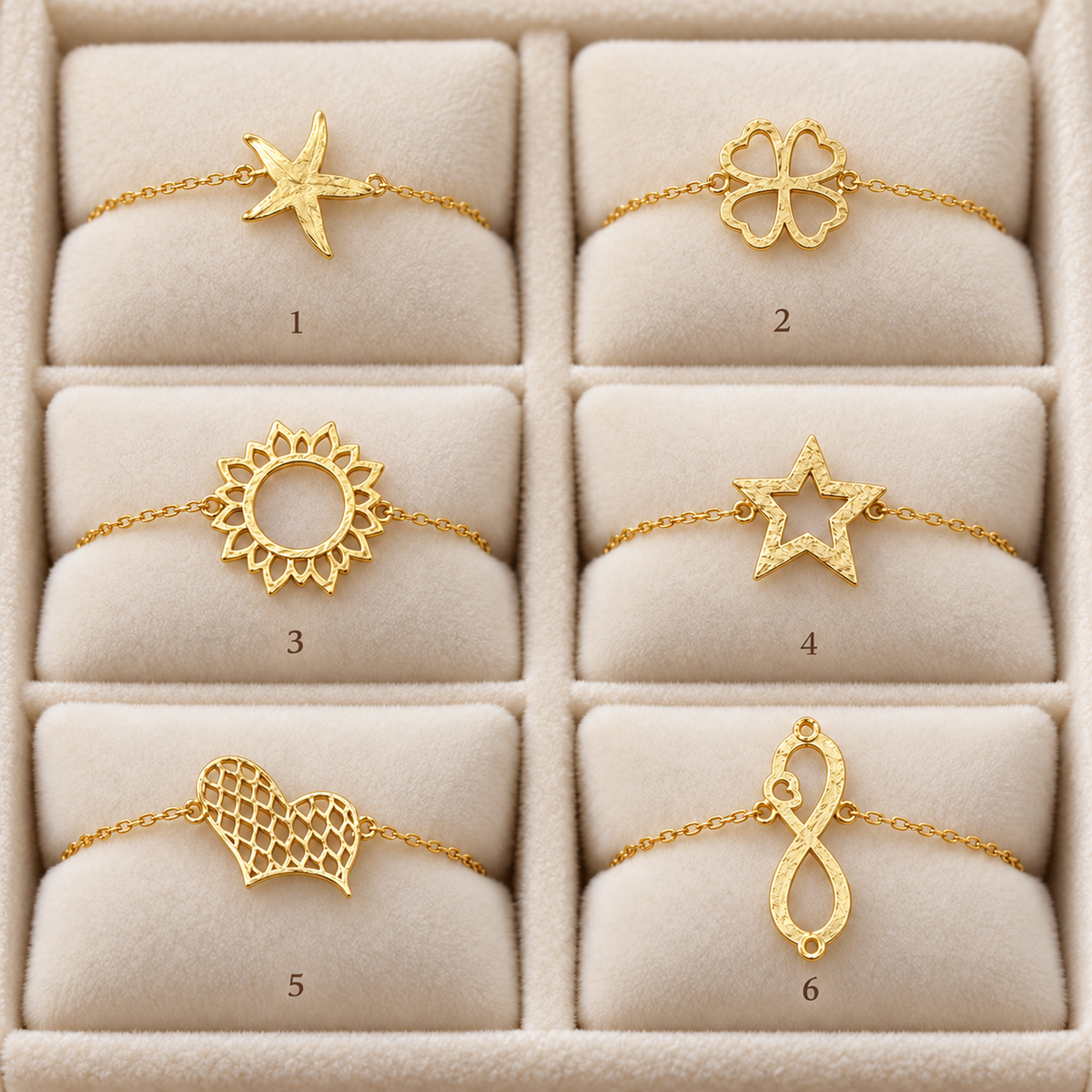 Assortiment de bagues fines en Or à étoiles, fleurs et motifs géométriques