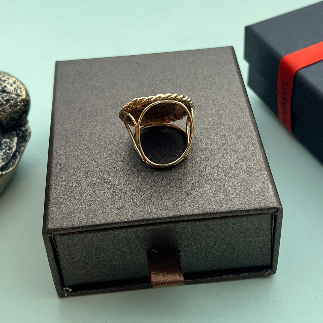 Bague avec Louis d'Or anneaux ciselé 18k/22K