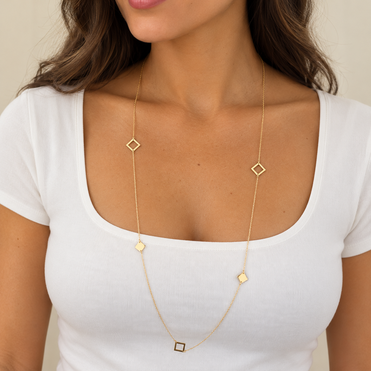 Collier sautoir géométrique en Or