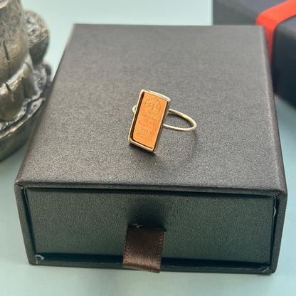 Bague single avec un lingotin 24 carats