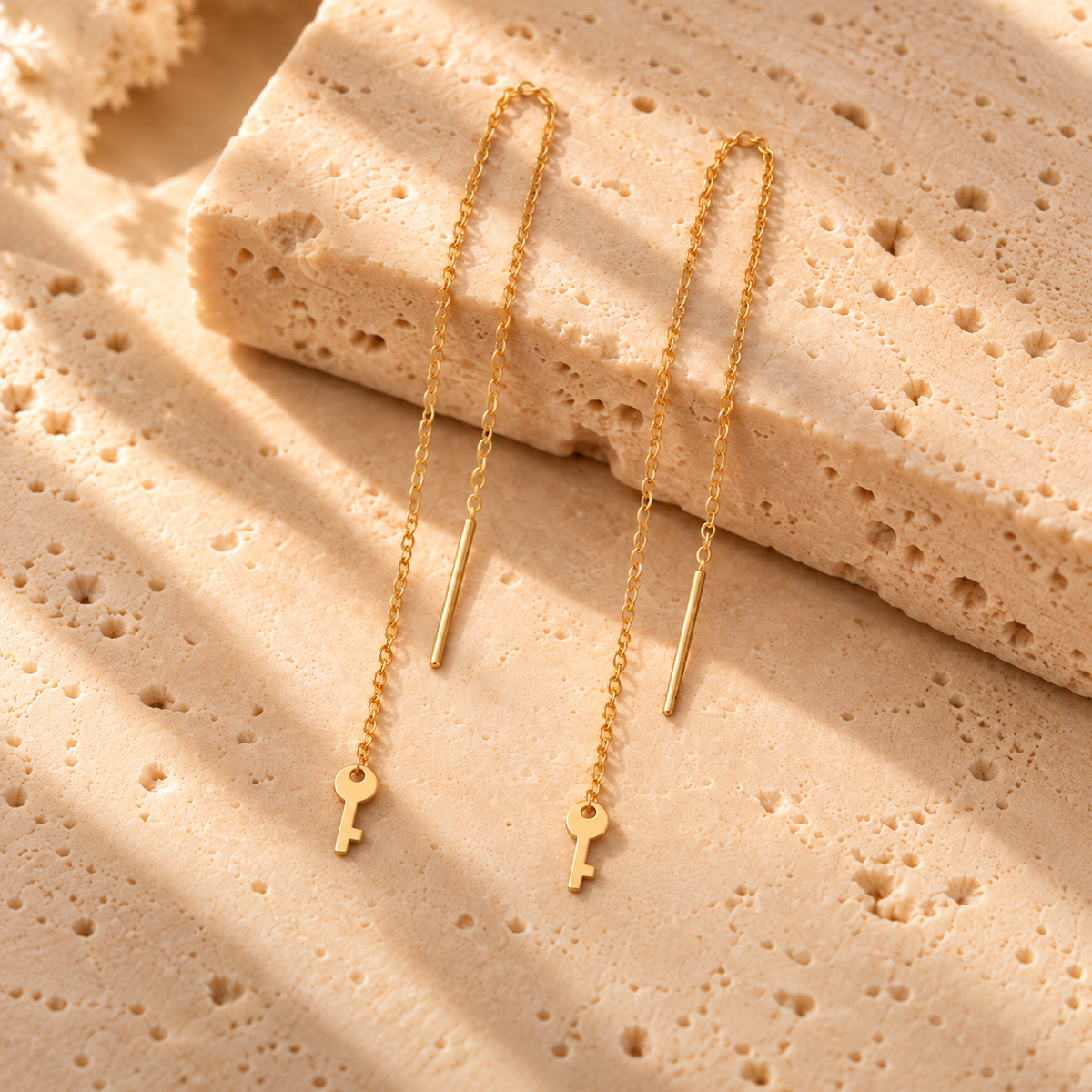 Boucles d’oreilles traversantes Clé en Or jaune