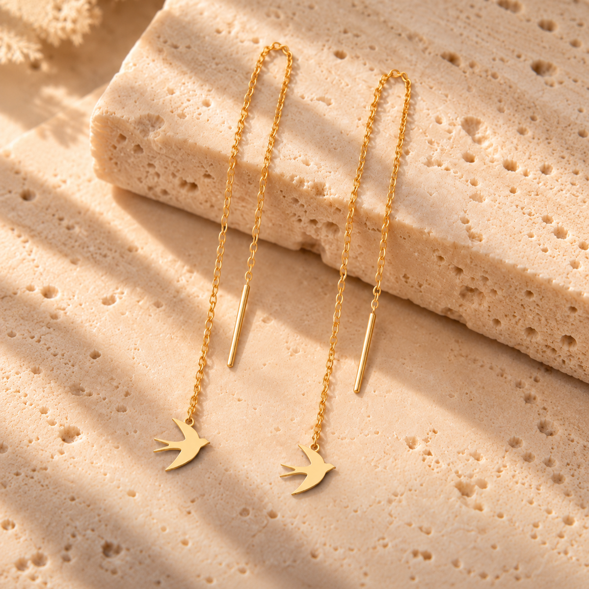 Boucles d’oreilles traversantes Hirondelle en Or jaune