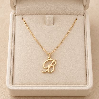 Collier initiale B cursive — Chaîne fine et pendentif lettre B en Or