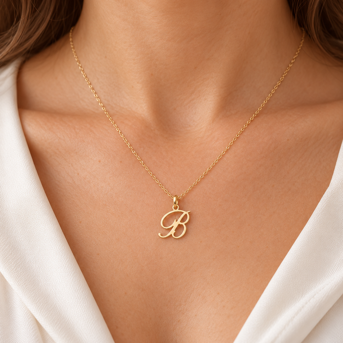 Collier initiale B cursive — Chaîne fine et pendentif lettre B en Or