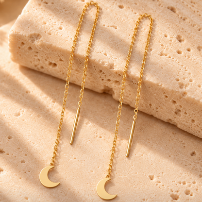 Boucles d’oreilles traversantes lune en or jaune 18K sur travertin
