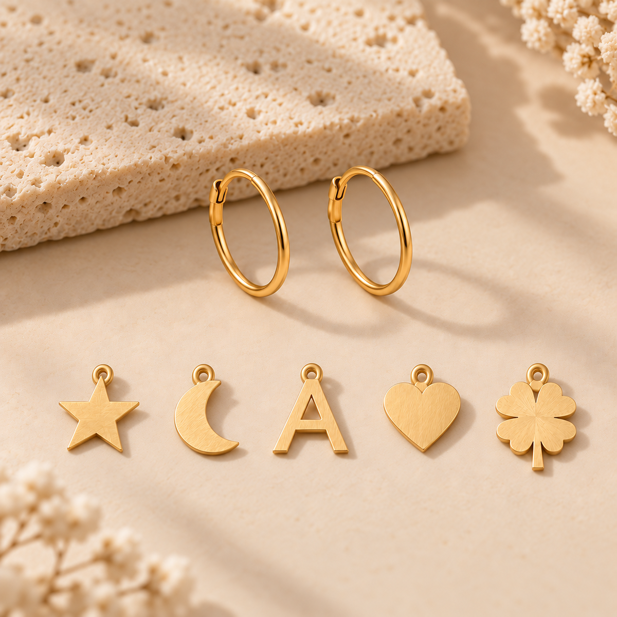 Créoles en or jaune 18K avec breloques interchangeables étoile lune lettre coeur trèfle, Charmays