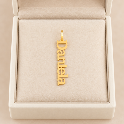 Pendentif vertical alphabet en Or Inscription disposée à la verticale