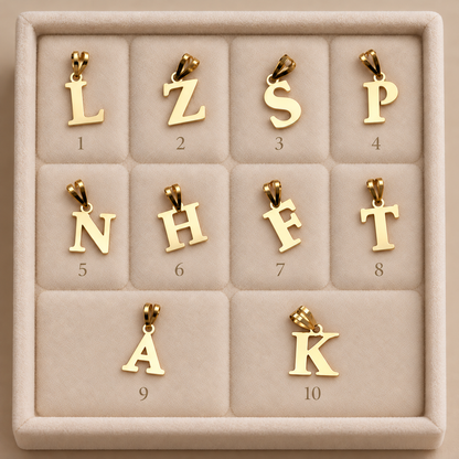 Pendentifs initiale K en finition en Or